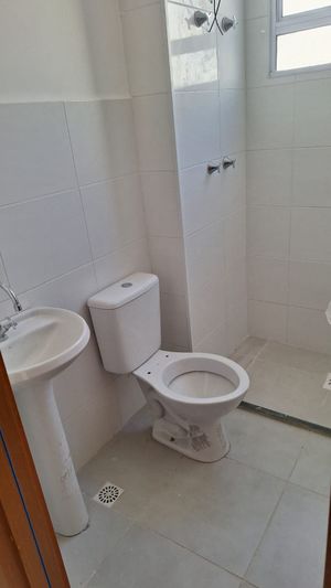 Image 9 - 884217