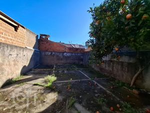 Image 12 - 884223