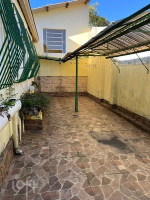 Image 12 - 884225