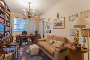 Image 11 - 884232