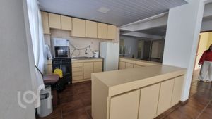 Image 17 - 884236