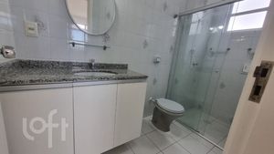 Image 9 - 884236