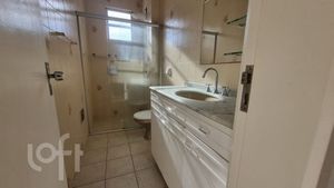 Image 7 - 884236
