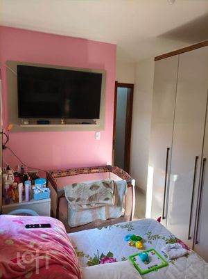 Image 7 - 884246