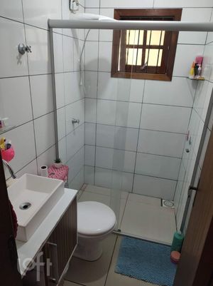 Image 5 - 884246