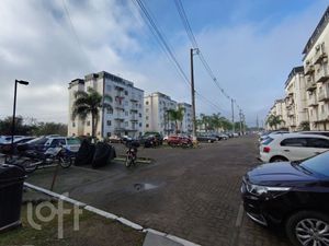 Image 14 - 884253