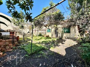 Image 30 - 884256