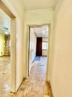 Image 8 - 884256