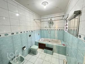Image 12 - 884256