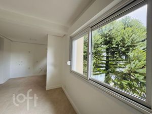 Image 11 - 884259