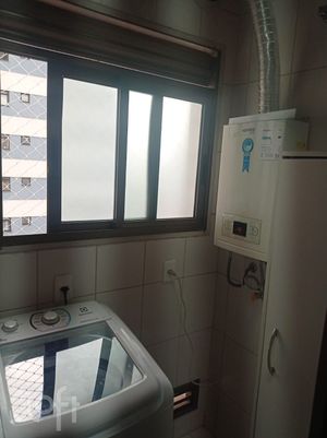 Image 8 - 884265