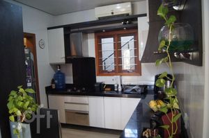 Image 7 - 884272