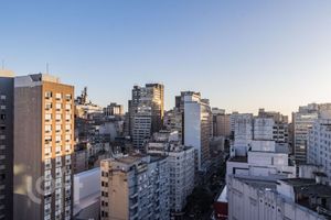 Image 25 - 884273