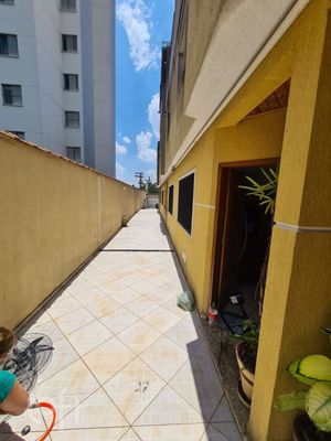 Image 11 - 884281