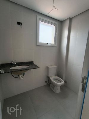 Image 7 - 884290