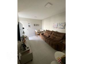 Image 29 - 884294