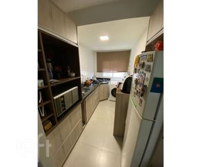 Image 1 - 884294