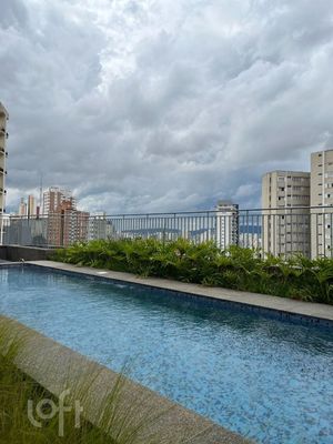 Image 13 - 884301