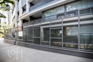 Image 14 - 884303