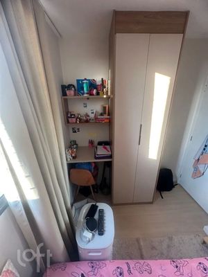 Image 3 - 884304