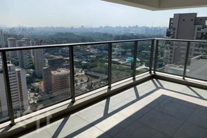 Image 3 - 884306