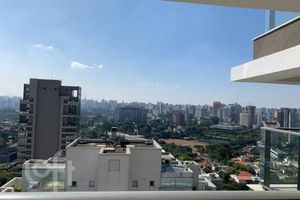Image 10 - 884306
