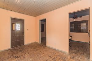 Image 3 - 884315