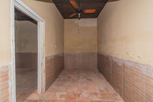 Image 35 - 884315