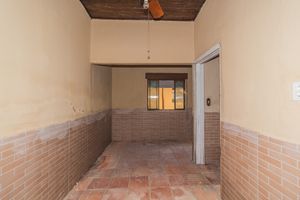 Image 36 - 884315