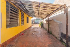 Image 37 - 884315