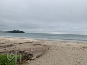 Image 34 - 884316