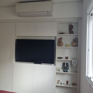 Image 9 - 884335