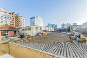 Image 16 - 884339