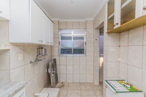 Image 19 - 884339