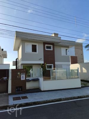 Image 10 - 884352