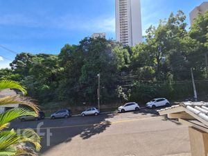 Image 2 - 884356