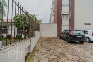Image 26 - 884357
