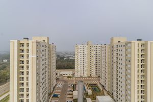Image 9 - 884360