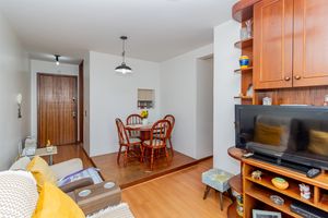 Image 3 - 884361