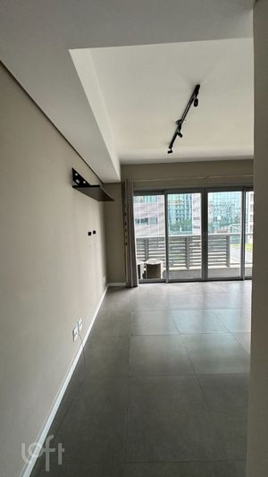 Image 6 - 884363