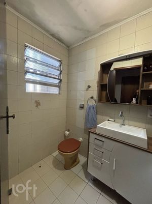 Image 9 - 884365