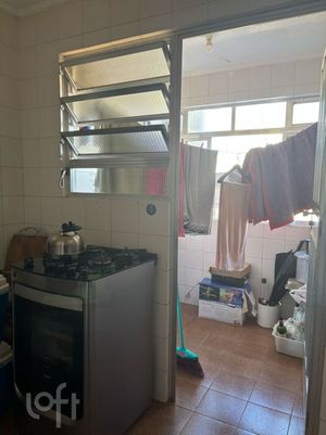 Image 7 - 884365