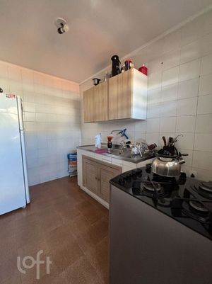 Image 6 - 884365