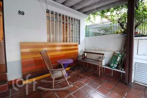 Image 25 - 884366