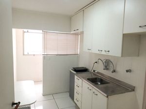 Image 3 - 884371