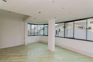 Image 4 - 884374