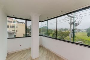 Image 8 - 884374