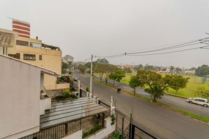 Image 14 - 884374