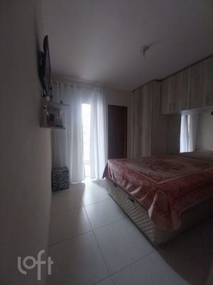 Image 7 - 884378