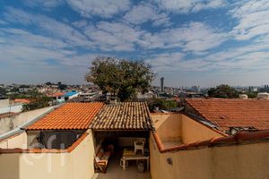 Image 11 - 884378